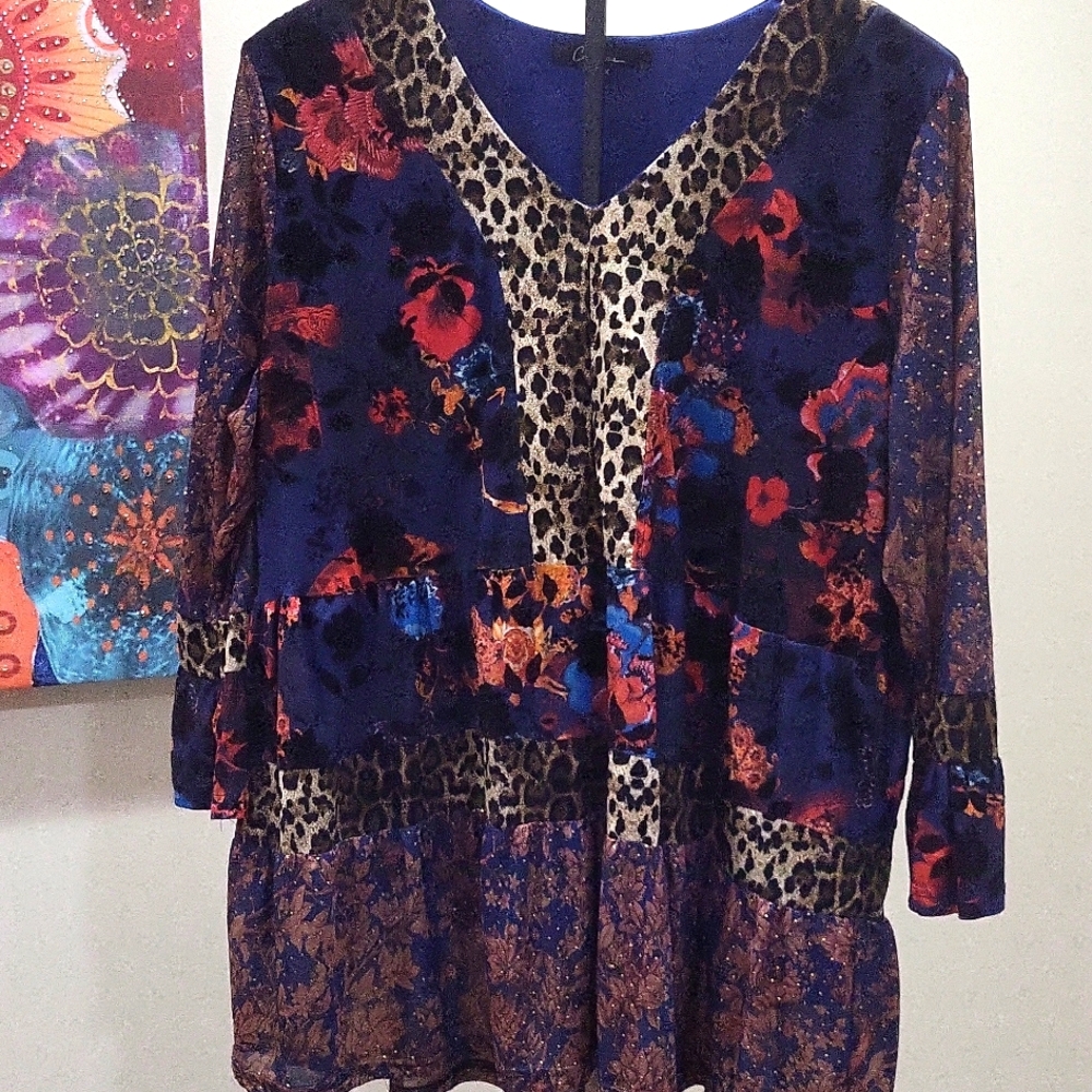 FLORAL TUNIC TOP